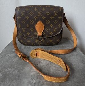 Authentic Louis Vuitton Saint Cloud